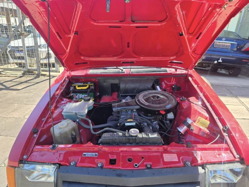 CHEVROLET - CHEVETTE - 1987/1987 - Vermelha - R$ 15.000,00