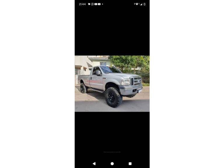 FORD - F-250 - 2011/2011 - Prata - R$ 250.000,00