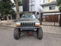 JEEP - CHEROKEE - 1997/1998 - Verde - R$ 60.000,00