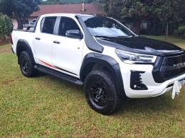 TOYOTA - HILUX - 2022/2022 - Branca - R$ 246.000,00