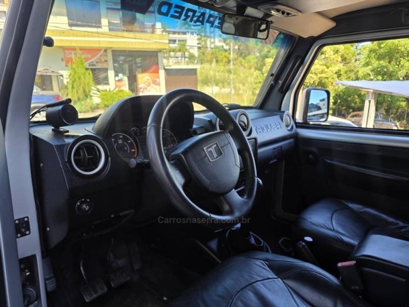 TROLLER - T4 - 2009/2009 - Prata - R$ 105.000,00