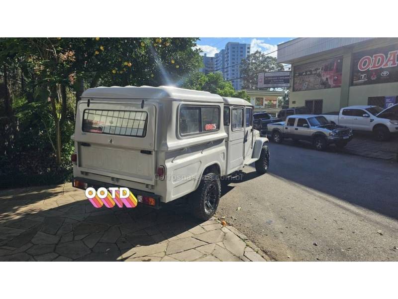 TOYOTA - BANDEIRANTE - 1996/1996 - Branca - Sob Consulta