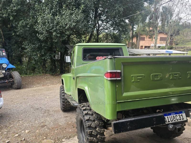 FORD - F-75 - 1973/1973 - Verde - R$ 70.000,00