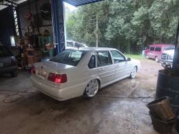 VOLKSWAGEN - SANTANA - 2000/2000 - Prata - R$ 50.000,00