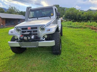 TROLLER - T4 - 2013/2013 - Prata - R$ 116.000,00