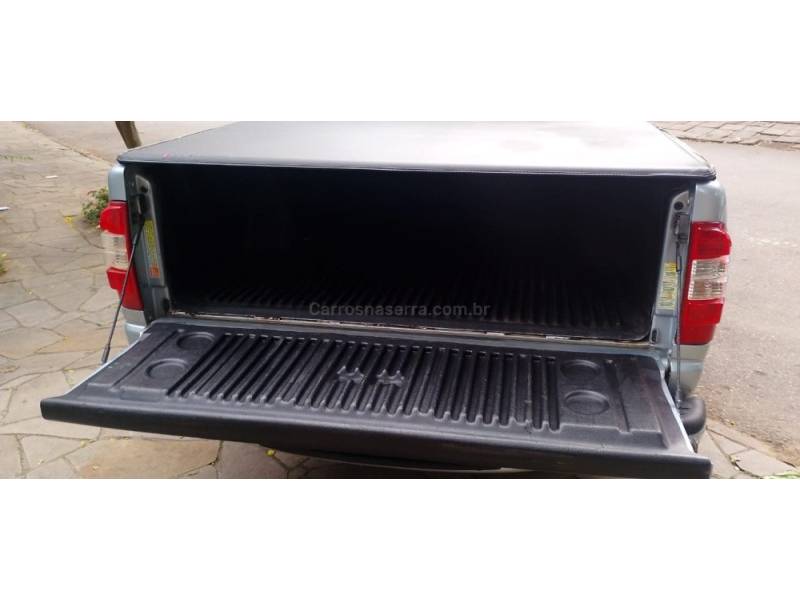 CHEVROLET - S10 - 2010/2011 - Prata - R$ 73.000,00