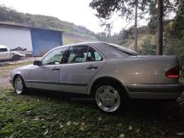 MERCEDES-BENZ - 320 E - 1996/1996 - Prata - R$ 50.000,00