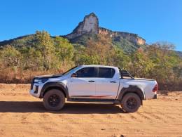 TOYOTA - HILUX - 2022/2022 - Branca - R$ 248.000,00